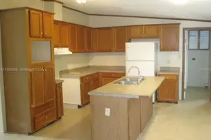 1604 Pineford Rd, Lakeland, FL 33809 - Photo 9