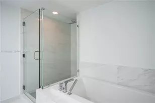 400 Sunny Isles Blvd, Sunny Isles Beach, FL 33160 - Photo 29