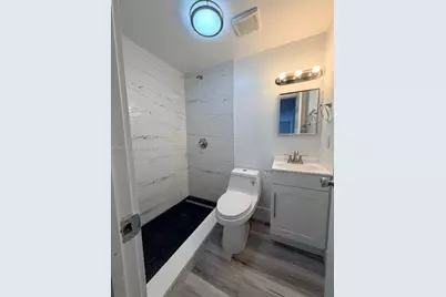 136 N Evergreen Dr, Lake Park, FL 33403 - Photo 15