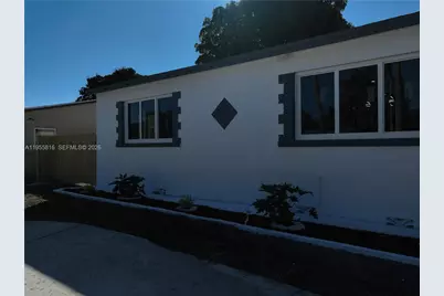 136 N Evergreen Dr, Lake Park, FL 33403 - Photo 33