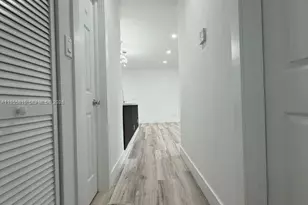 136 N Evergreen Dr, Lake Park, FL 33403 - Photo 17