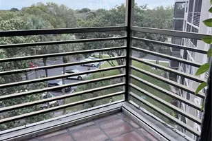 901 Colony Point Cir, Pembroke Pines, FL 33026 - Photo 29