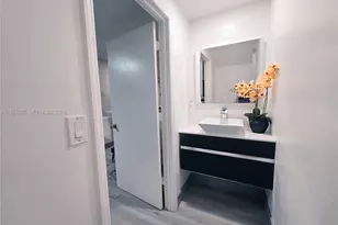 1303 Presidio Dr, Weston, FL 33327 - Photo 17