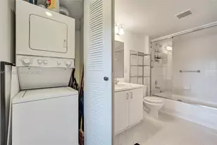 1651 SW 127th Ave, Pembroke Pines, FL 33027 - Photo 17