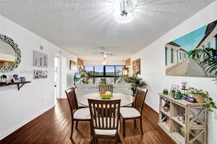 1651 SW 127th Ave, Pembroke Pines, FL 33027 - Photo 9