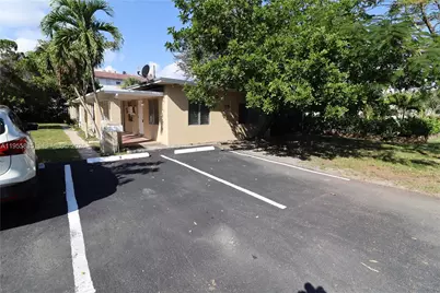 1139 NE 10th Ave #3, Fort Lauderdale, FL 33304 - Photo 15