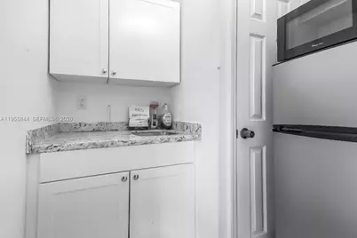 7630 Plantation Blvd, Miramar, FL 33023 - Photo 17