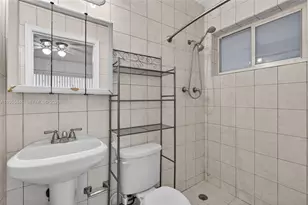 5700 NW 111th Terrace, Hialeah, FL 33012 - Photo 17