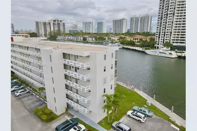 3030 Marcos Dr #T409, Aventura, FL 33160 - Photo 43