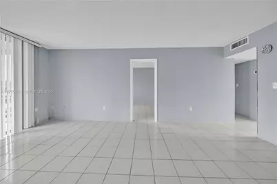 3030 Marcos Dr #T409, Aventura, FL 33160 - Photo 7