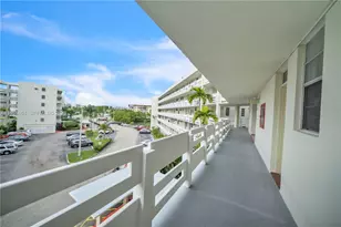 3030 Marcos Dr, Aventura, FL 33160 - Photo 29