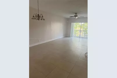 101 Berkley Rd #303, Hollywood, FL 33024 - Photo 9