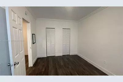 1043 NW 2nd St #9, Miami, FL 33128 - Photo 5
