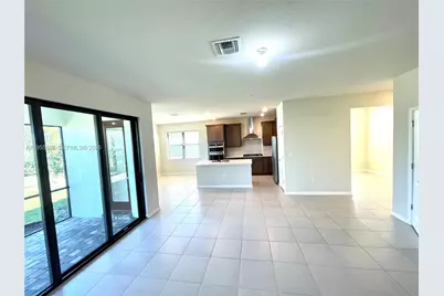 4490 Gramercy Dr #4490, Oakland Park, FL 33309 - Photo 9