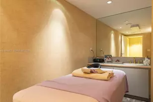 300 South Pointe Dr, Miami Beach, FL 33139 - Photo 63