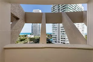 300 South Pointe Dr, Miami Beach, FL 33139 - Photo 25