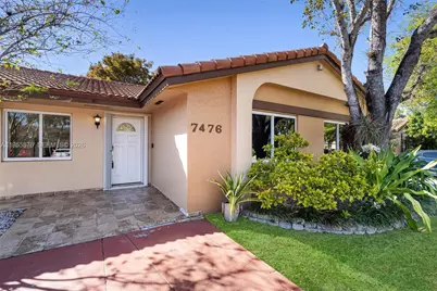 7476 SW 112th Pl, Miami, FL 33173 - Photo 3