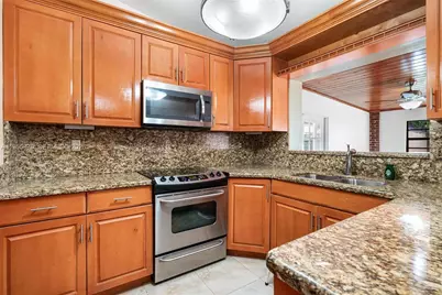 7476 SW 112th Pl, Miami, FL 33173 - Photo 7