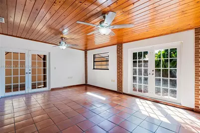 7476 SW 112th Pl, Miami, FL 33173 - Photo 13