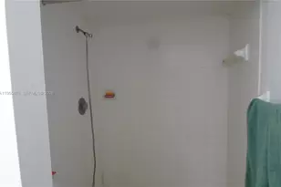 20760 NE 4th Ct, Miami, FL 33179 - Photo 41