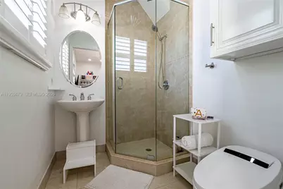 430 Sunset Dr, Pompano Beach, FL 33062 - Photo 39