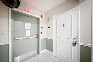 2424 SE 17th Causeway, Fort Lauderdale, FL 33316 - Photo 23