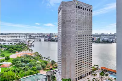 325 S Biscayne Blvd #2616, Miami, FL 33131 - Photo 3