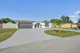 8649 W Long Acre Dr, Miramar, FL 33025 - Photo 3