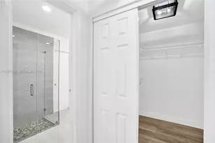 8649 W Long Acre Dr, Miramar, FL 33025 - Photo 17