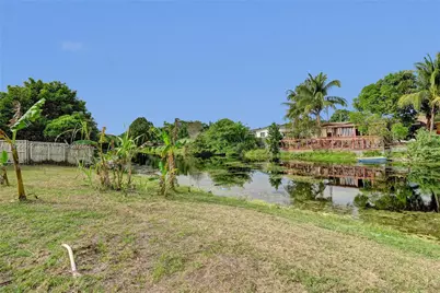 8649 W Long Acre Dr, Miramar, FL 33025 - Photo 25