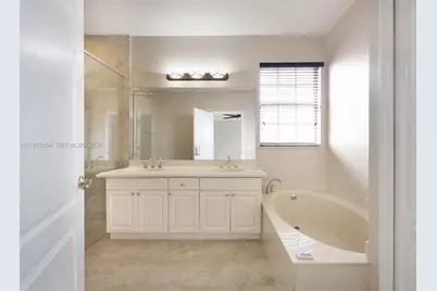 15963 SW 99th Ln, Miami, FL 33196 - Photo 17