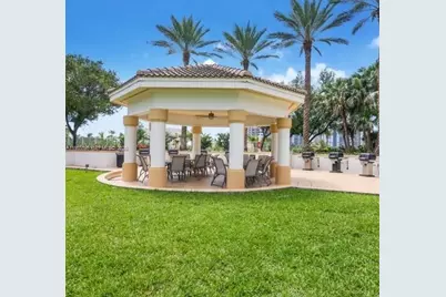 21205 Yacht Club Dr #507, Aventura, FL 33180 - Photo 9