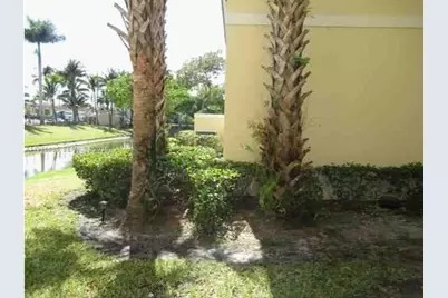 3195 NW 31st Ter, Oakland Park, FL 33309 - Photo 29