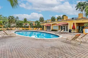 17901 NW 68th Ave, Hialeah, FL 33015 - Photo 23