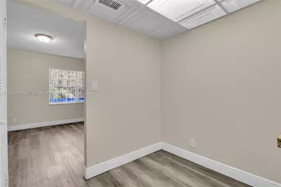 17901 NW 68th Ave #T206, Hialeah, FL 33015 - Photo 9