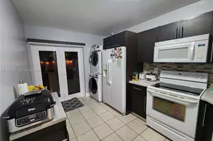 8391 SW 148th Ave, Miami, FL 33193 - Photo 3