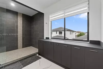 8086 NW 47th Ter, Doral, FL 33166 - Photo 35