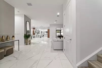 8086 NW 47th Ter, Doral, FL 33166 - Photo 5