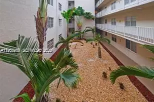 7743 SW 86th St, Miami, FL 33143 - Photo 1