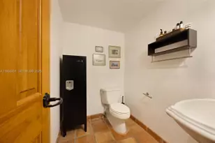 2666 Tigertail Ave, Coconut Grove, FL 33133 - Photo 19