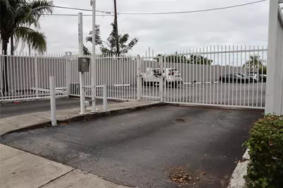 7801 NE 4th Ct #512, Miami, FL 33138 - Photo 27