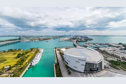 888 Biscayne Blvd #2006, Miami, FL 33132 - Photo 25