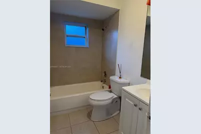 6532 SW 18th Ct, North Lauderdale, FL 33068 - Photo 7