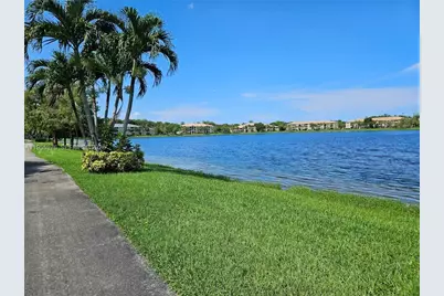 5011 Wiles Rd #306, Coconut Creek, FL 33073 - Photo 3