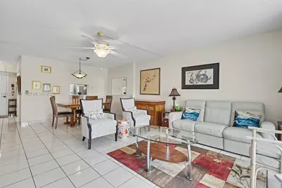 414 SE 10th St #102, Dania Beach, FL 33004 - Photo 3