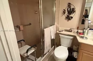 414 SE 10th St, Dania Beach, FL 33004 - Photo 13