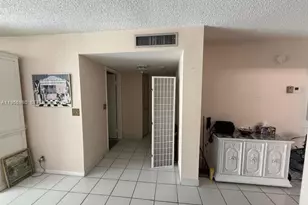 414 SE 10th St, Dania Beach, FL 33004 - Photo 13