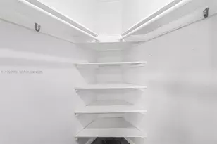 1715 NE Miami Gardens Dr, Miami, FL 33179 - Photo 11