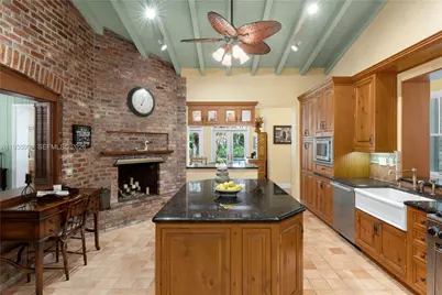 7400 SW 47th Ct, Miami, FL 33143 - Photo 5