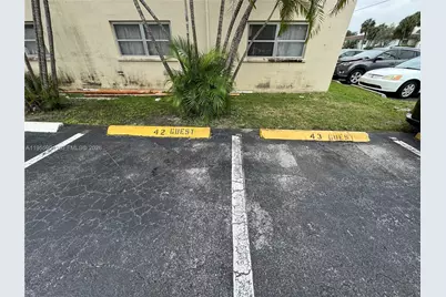 100 SE 6th Ave #207, Pompano Beach, FL 33060 - Photo 15